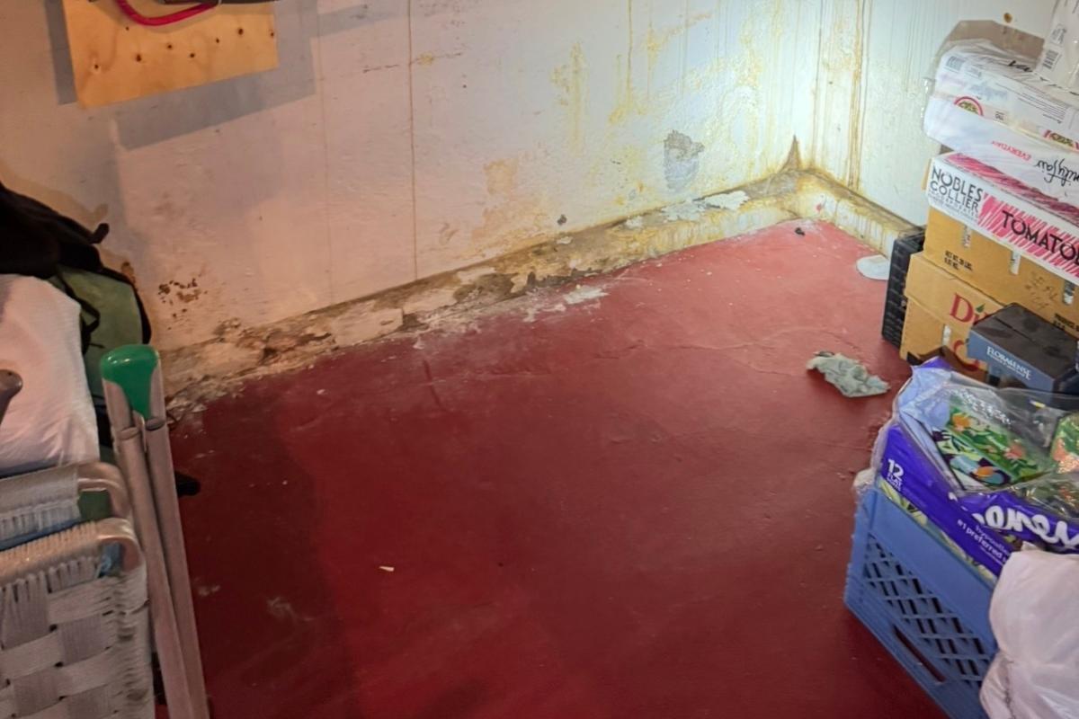 before-basement-waterproofing-1 before-basement-waterproofing-1